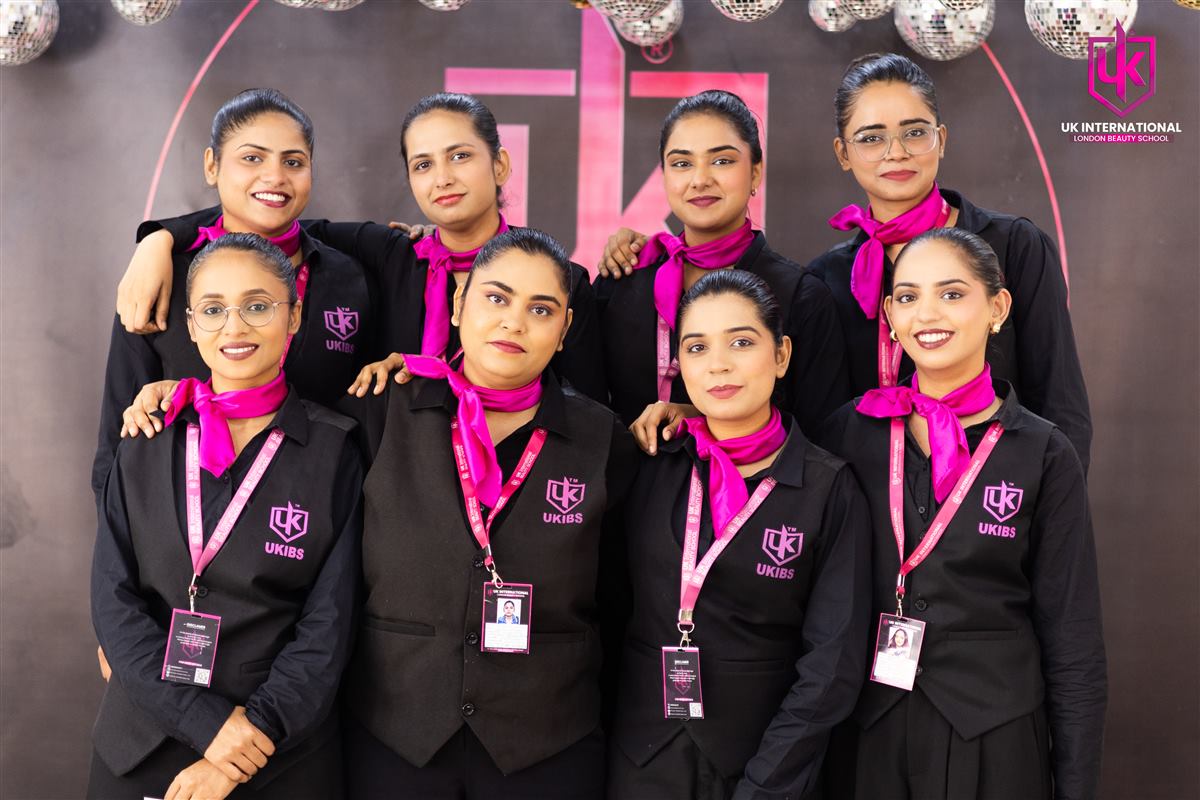 UK International CIDESCO team