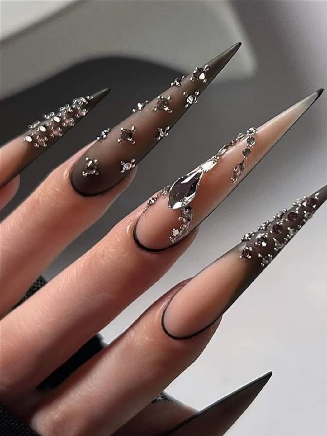 Nail art course training